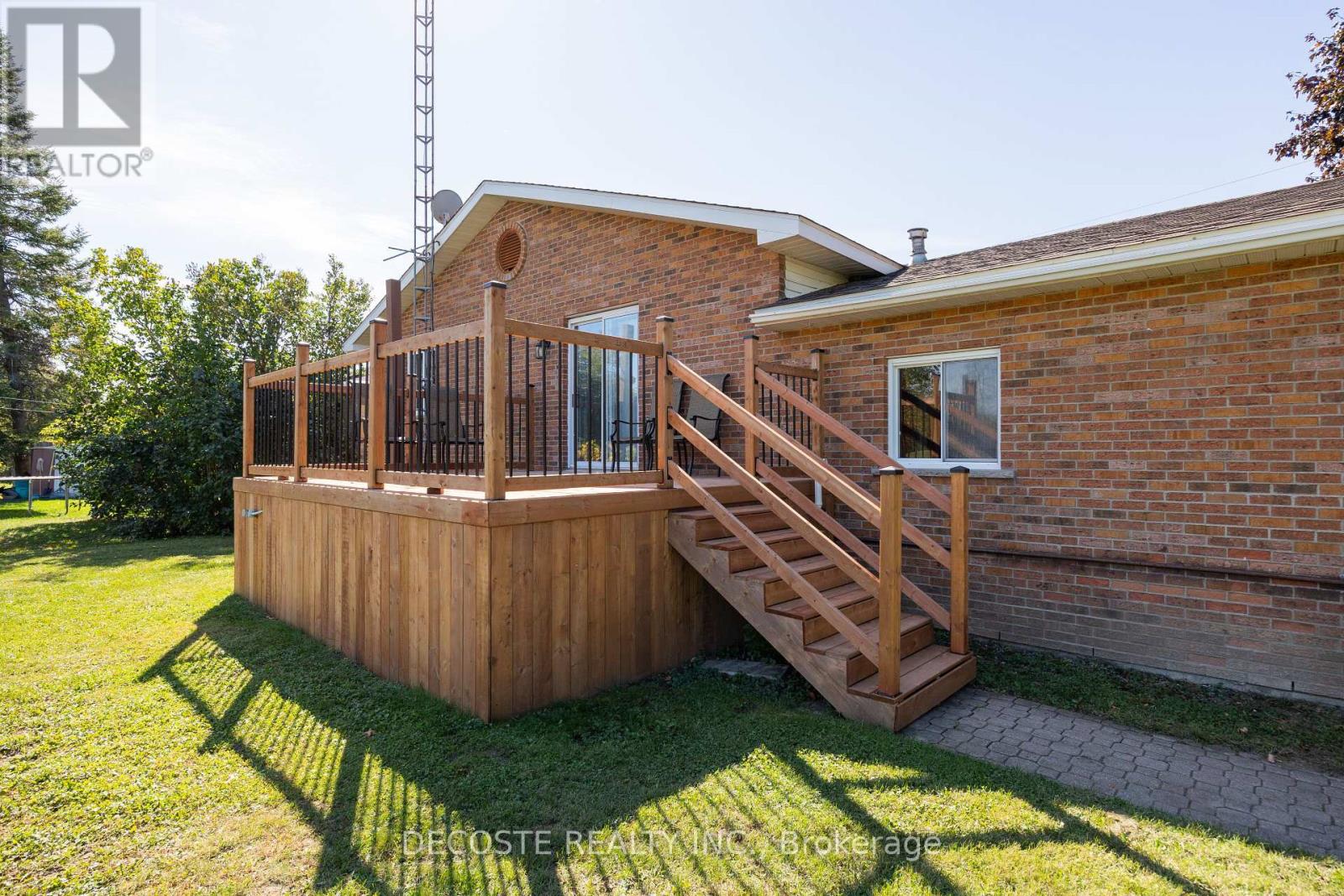 515 Tobin Street, North Glengarry, Ontario  K0C 1A0 - Photo 35 - X12446645