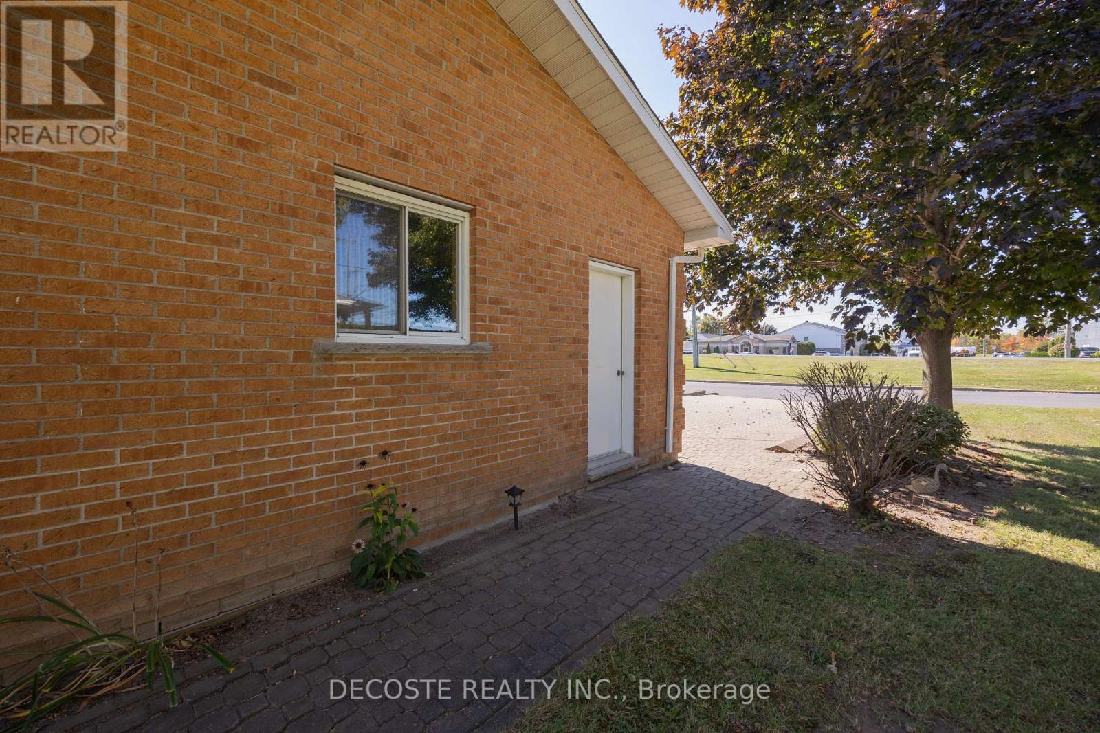 515 Tobin Street, North Glengarry, Ontario  K0C 1A0 - Photo 37 - X12446645