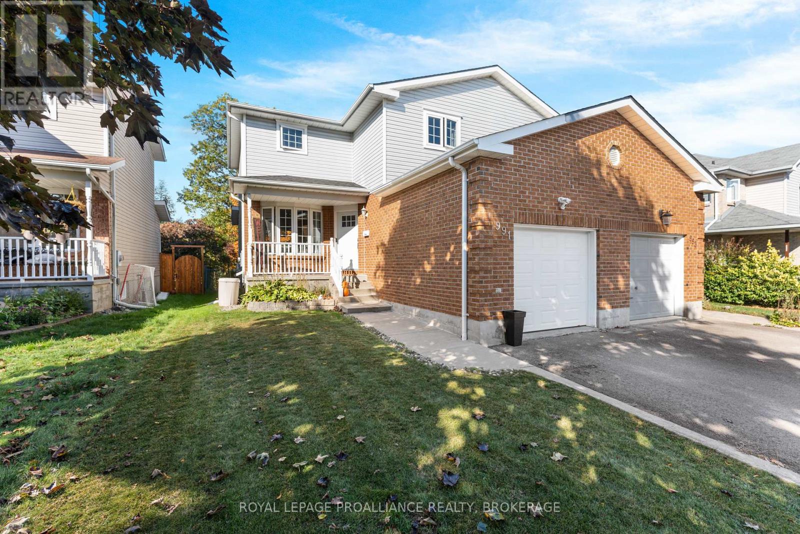 991 Waterbury Crescent, Kingston, Ontario  K7M 8V4 - Photo 2 - X12444184