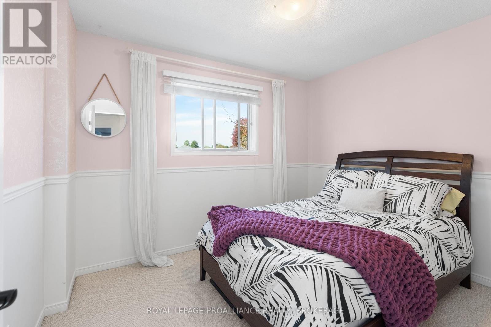 991 Waterbury Crescent, Kingston, Ontario  K7M 8V4 - Photo 20 - X12444184
