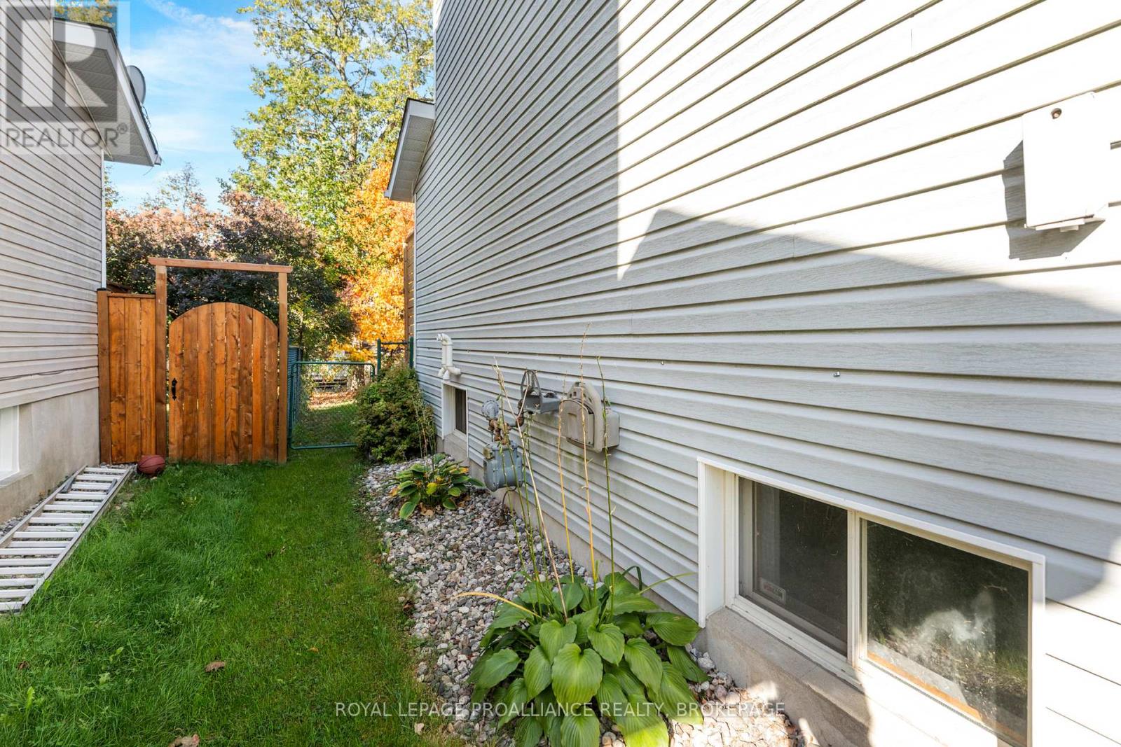 991 Waterbury Crescent, Kingston, Ontario  K7M 8V4 - Photo 25 - X12444184