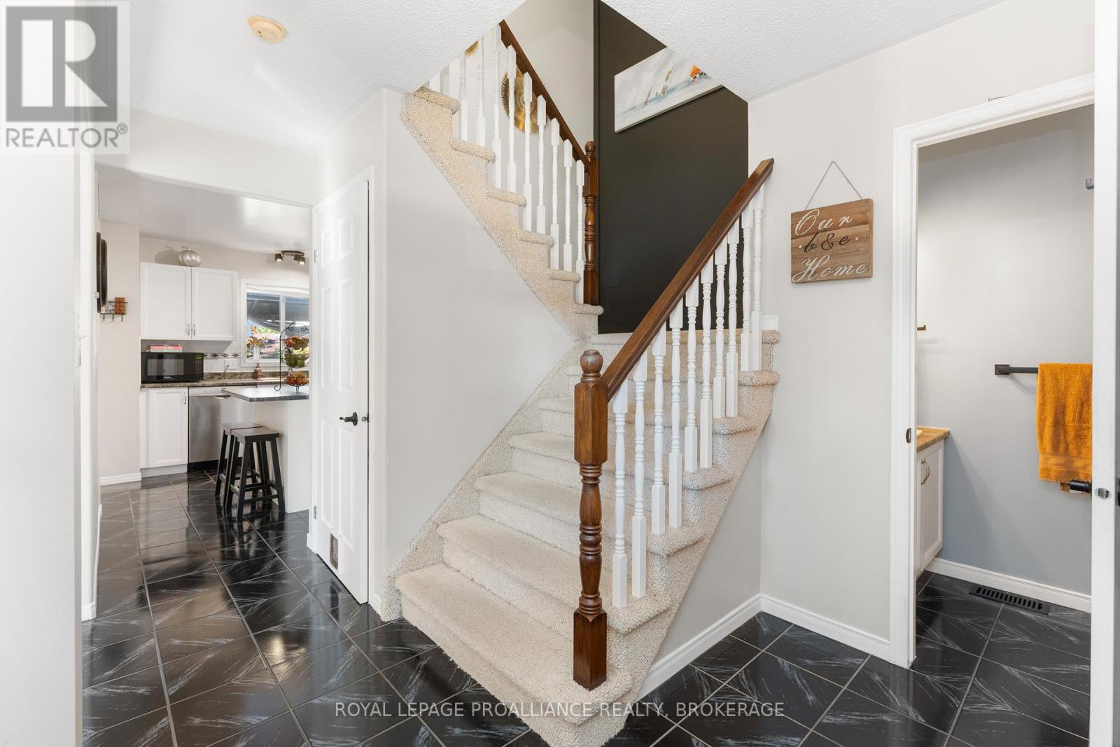 991 Waterbury Crescent, Kingston, Ontario  K7M 8V4 - Photo 6 - X12444184
