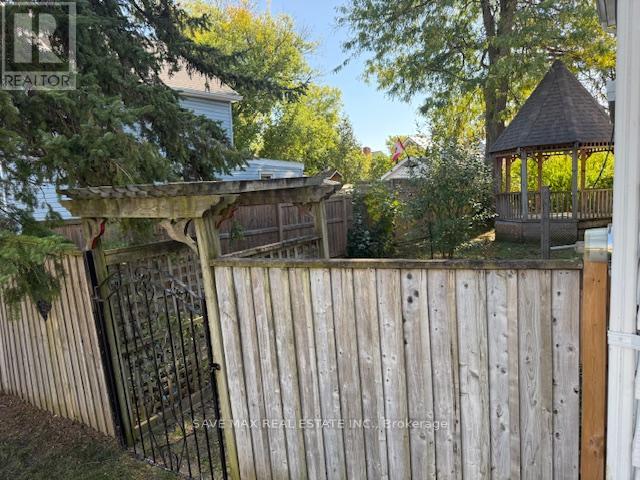 105 Bald Street, Welland, Ontario  L3C 5C2 - Photo 39 - X12446473