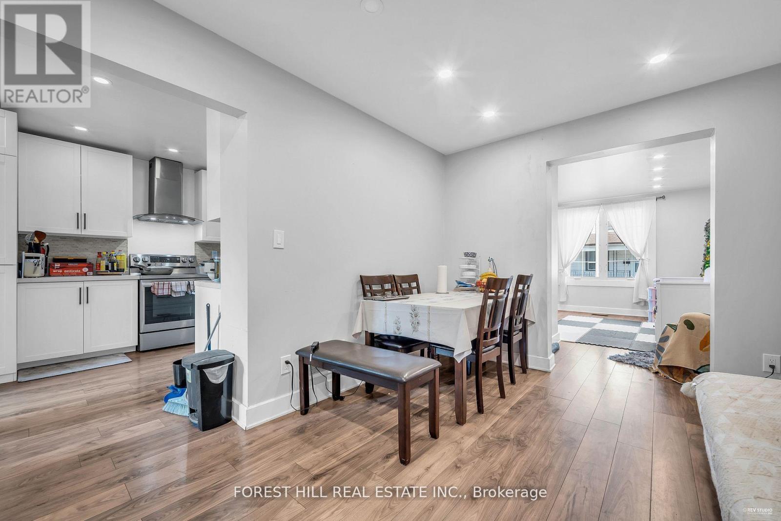 22 Harvey Street, Hamilton, Ontario  L8L 2L8 - Photo 12 - X12446478