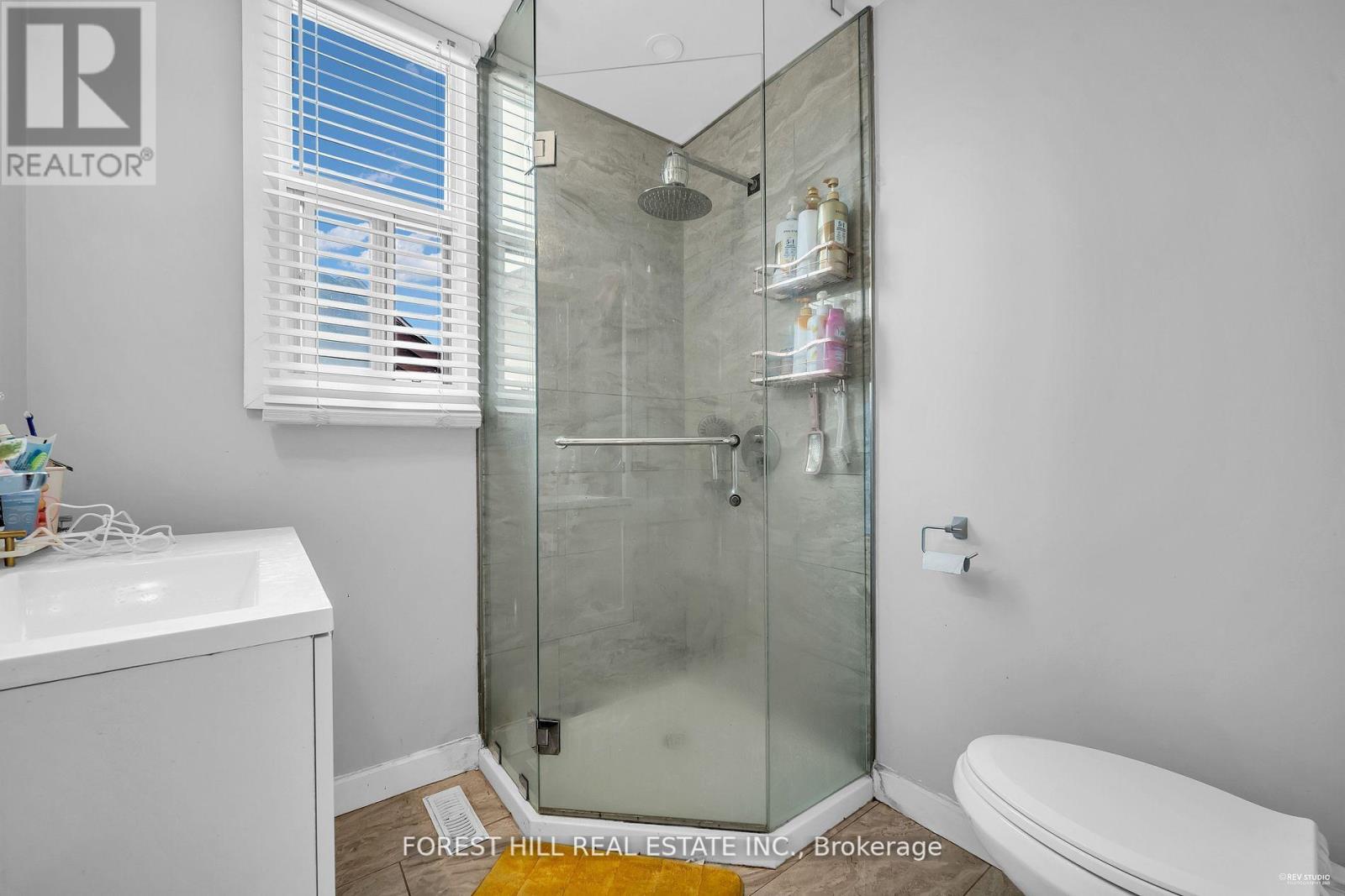 22 Harvey Street, Hamilton, Ontario  L8L 2L8 - Photo 32 - X12446478