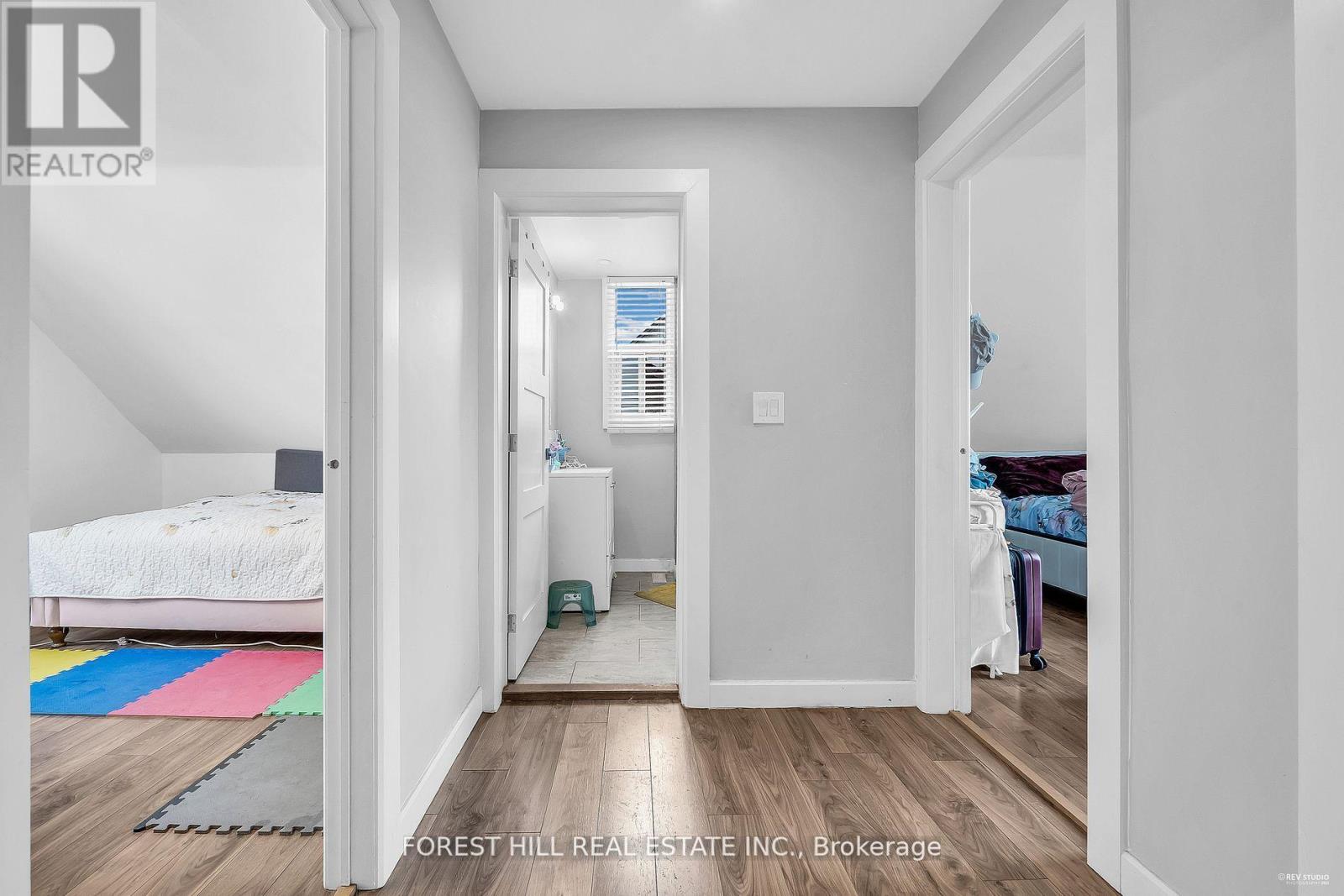 22 Harvey Street, Hamilton, Ontario  L8L 2L8 - Photo 35 - X12446478