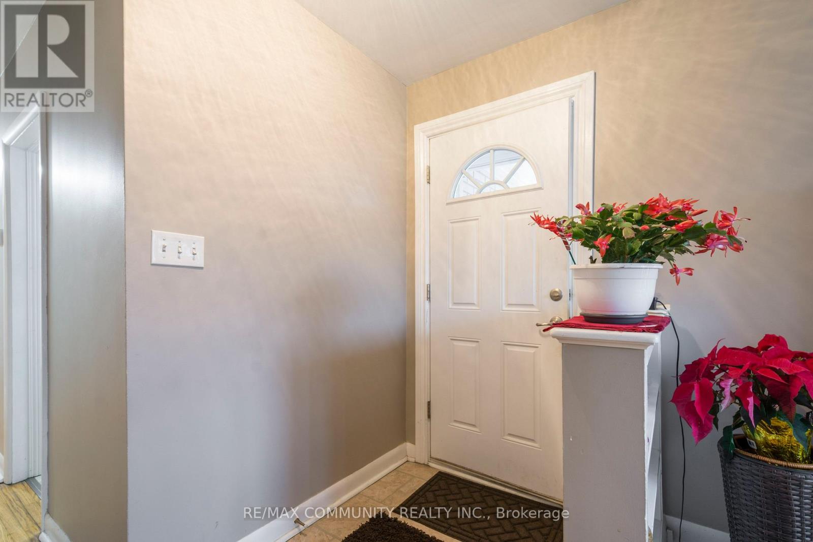 Main Floor - 69 Elizabeth Crescent, Belleville, Ontario  K8N 1K7 - Photo 4 - X12446495
