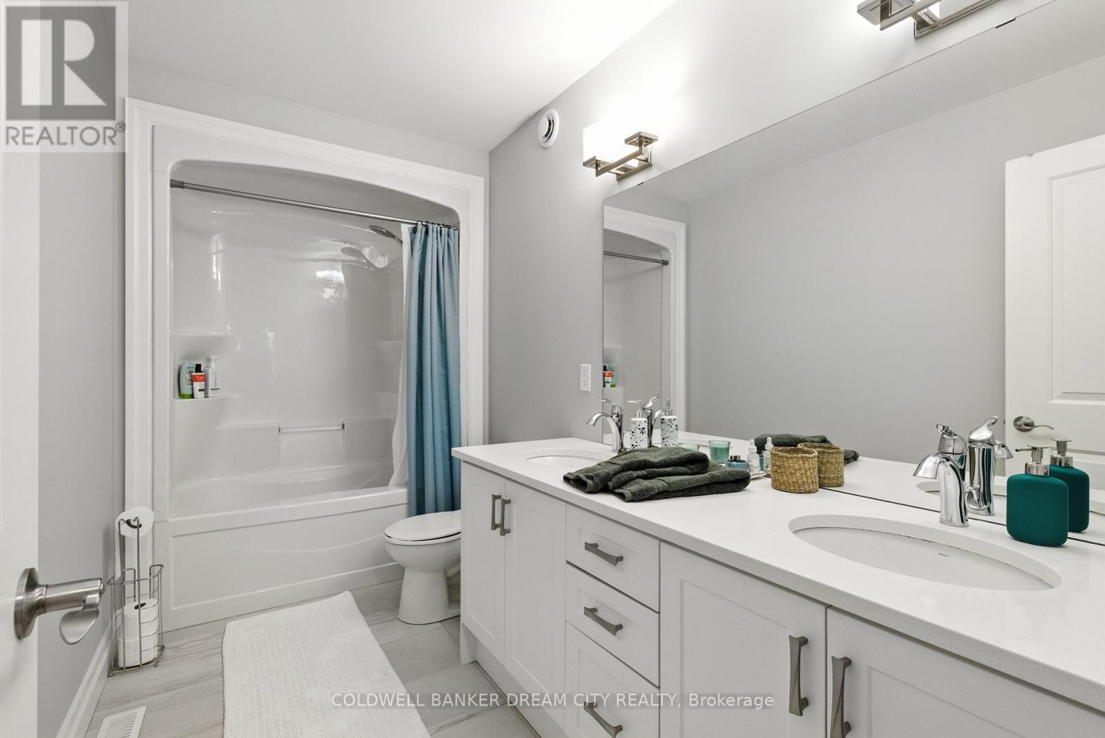 10 Honey Bend, St. Thomas, Ontario  N5R 0H6 - Photo 32 - X12446529