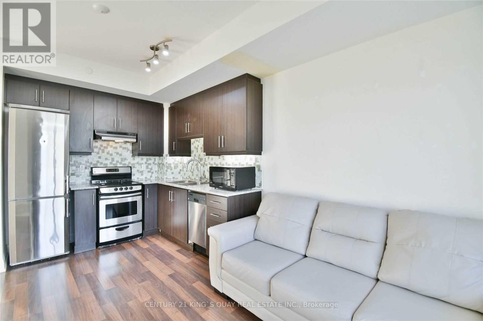207 - 68 Canterbury Place, Toronto, Ontario  M2N 0B9 - Photo 11 - C12446545