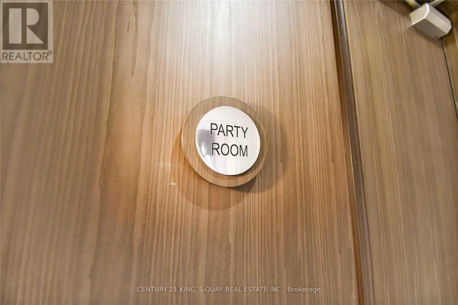 207 - 68 Canterbury Place, Toronto, Ontario  M2N 0B9 - Photo 19 - C12446545