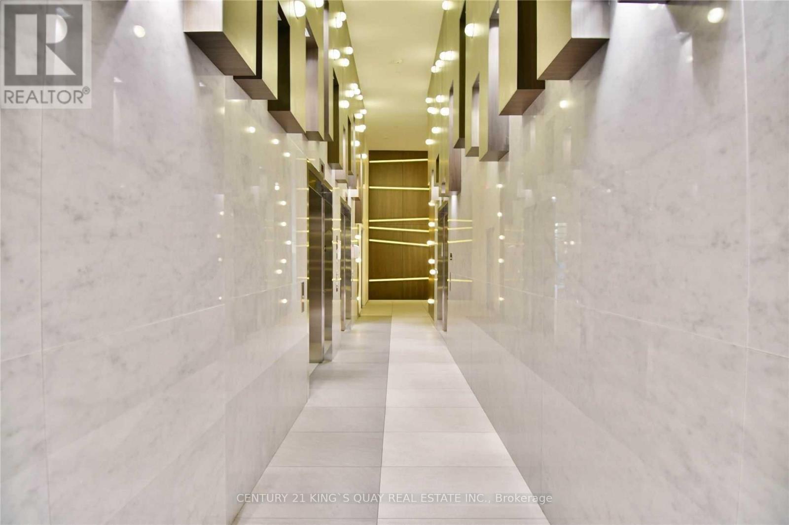 207 - 68 Canterbury Place, Toronto, Ontario  M2N 0B9 - Photo 4 - C12446545
