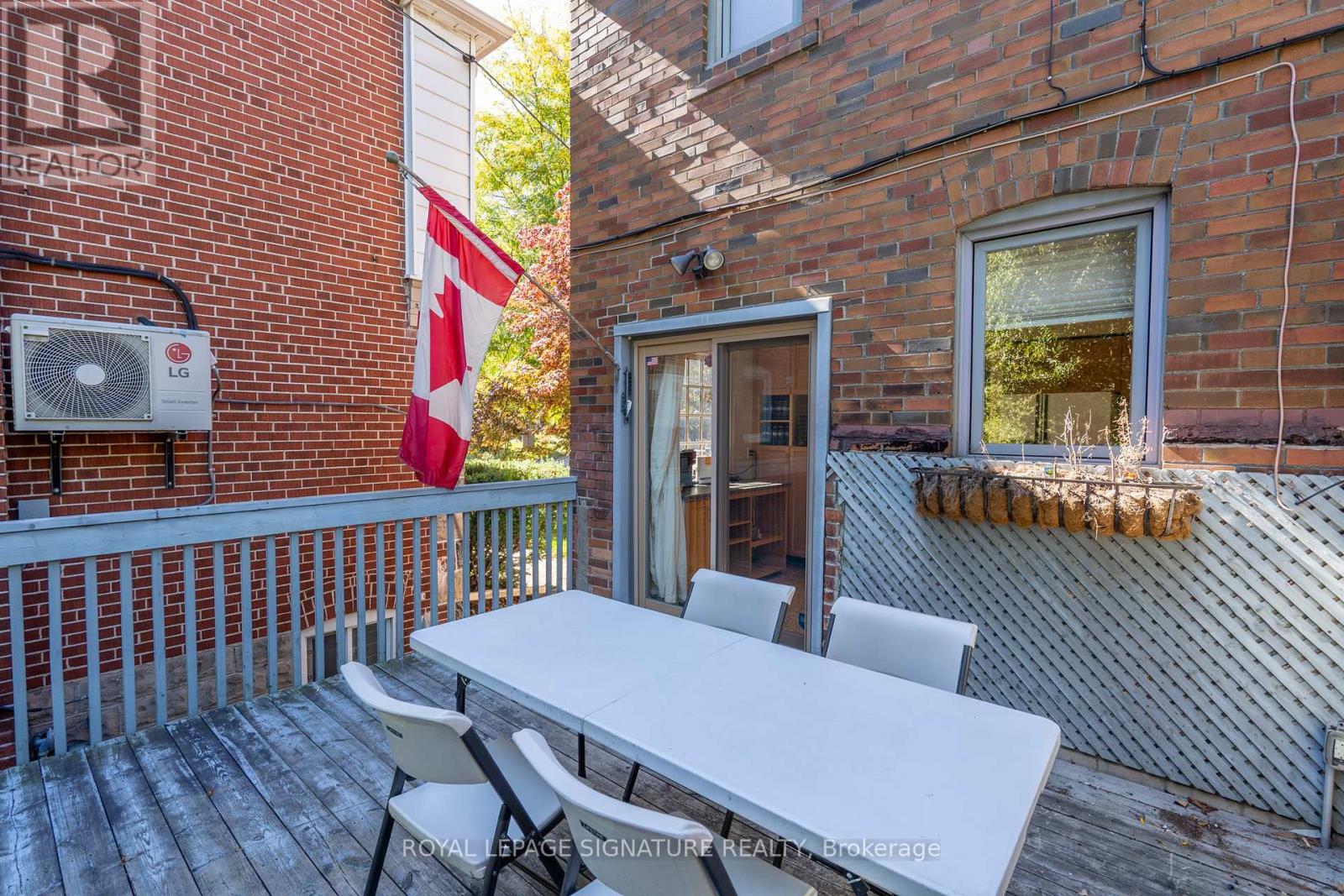 221 Hanna Road, Toronto (Leaside), Ontario  M4G 3P2 - Photo 41 - C12446559
