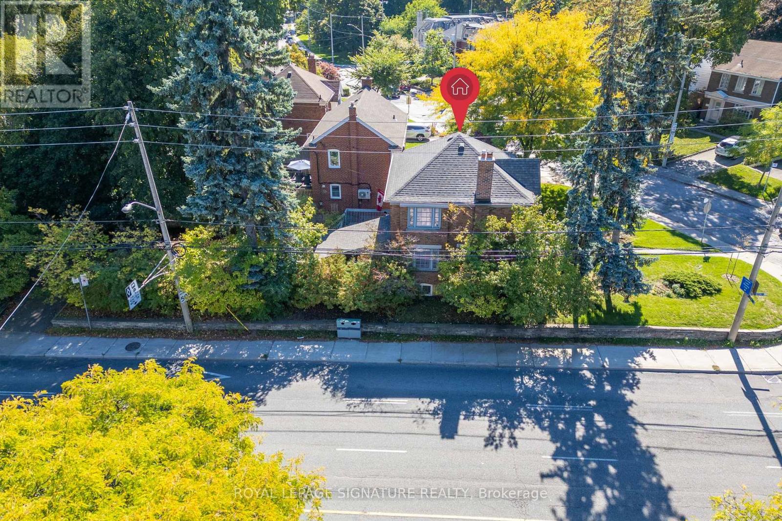 221 Hanna Road, Toronto (Leaside), Ontario  M4G 3P2 - Photo 42 - C12446559
