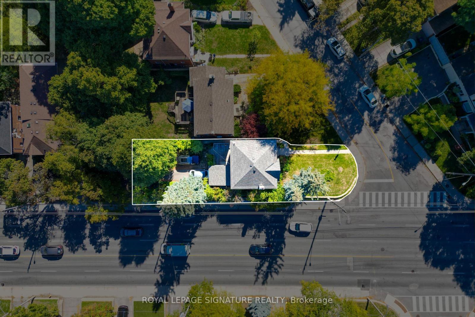 221 Hanna Road, Toronto (Leaside), Ontario  M4G 3P2 - Photo 46 - C12446559