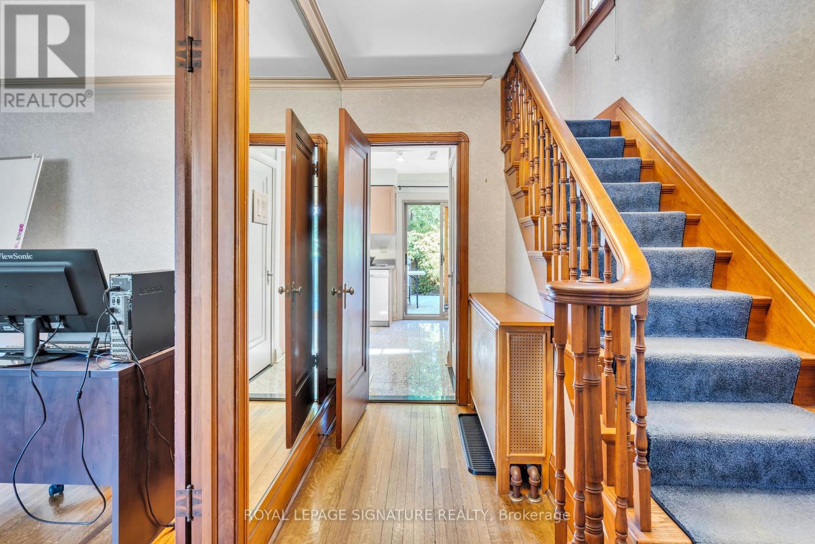 221 Hanna Road, Toronto (Leaside), Ontario  M4G 3P2 - Photo 6 - C12446559