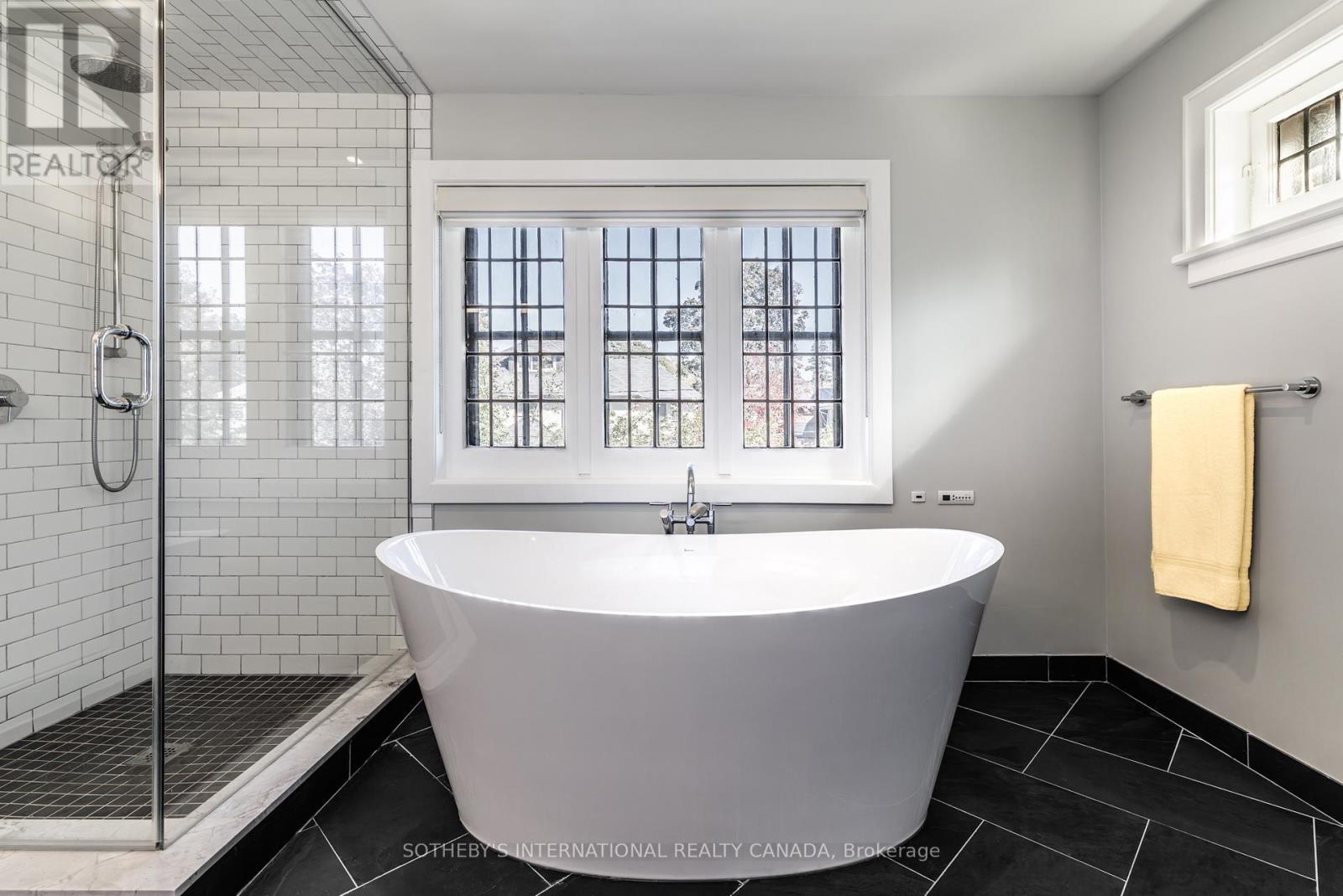 74 Inglewood Drive, Toronto (Rosedale-Moore Park), Ontario  M4T 1H3 - Photo 16 - C12446576