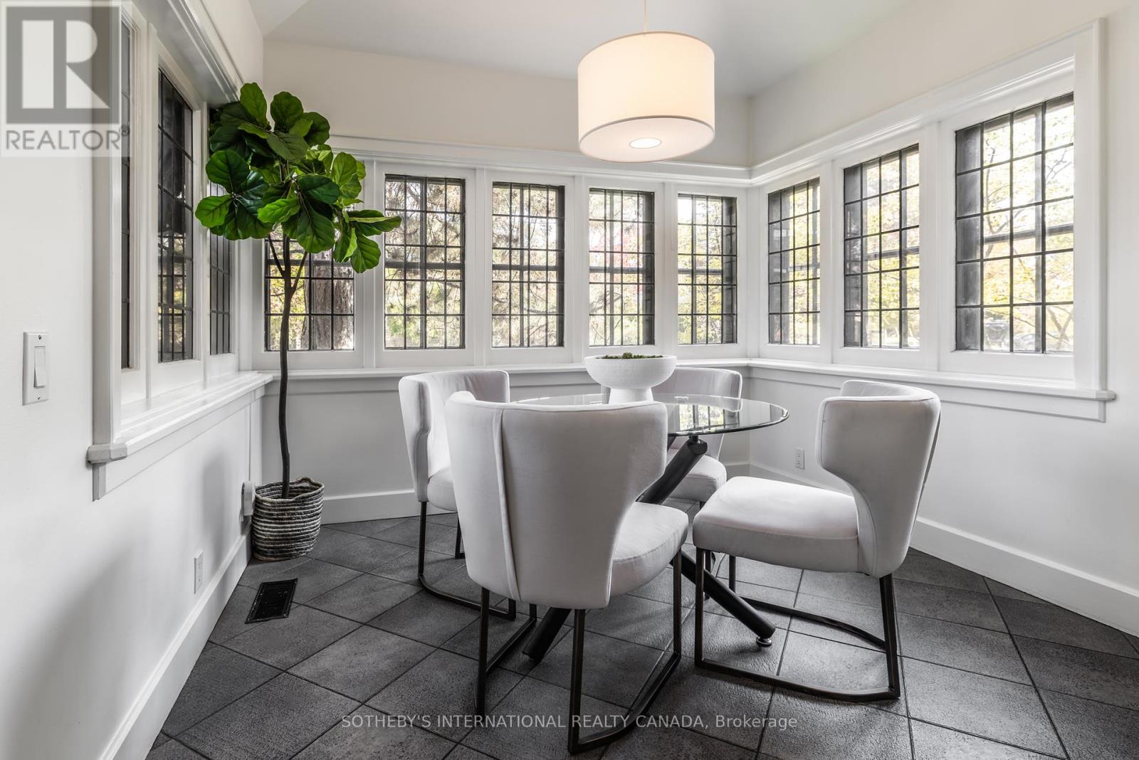 74 Inglewood Drive, Toronto (Rosedale-Moore Park), Ontario  M4T 1H3 - Photo 6 - C12446576