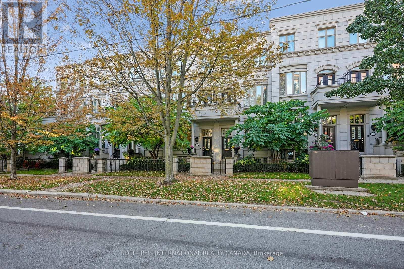 4 - 260 RUSSELL HILL ROAD, Toronto, Ontario