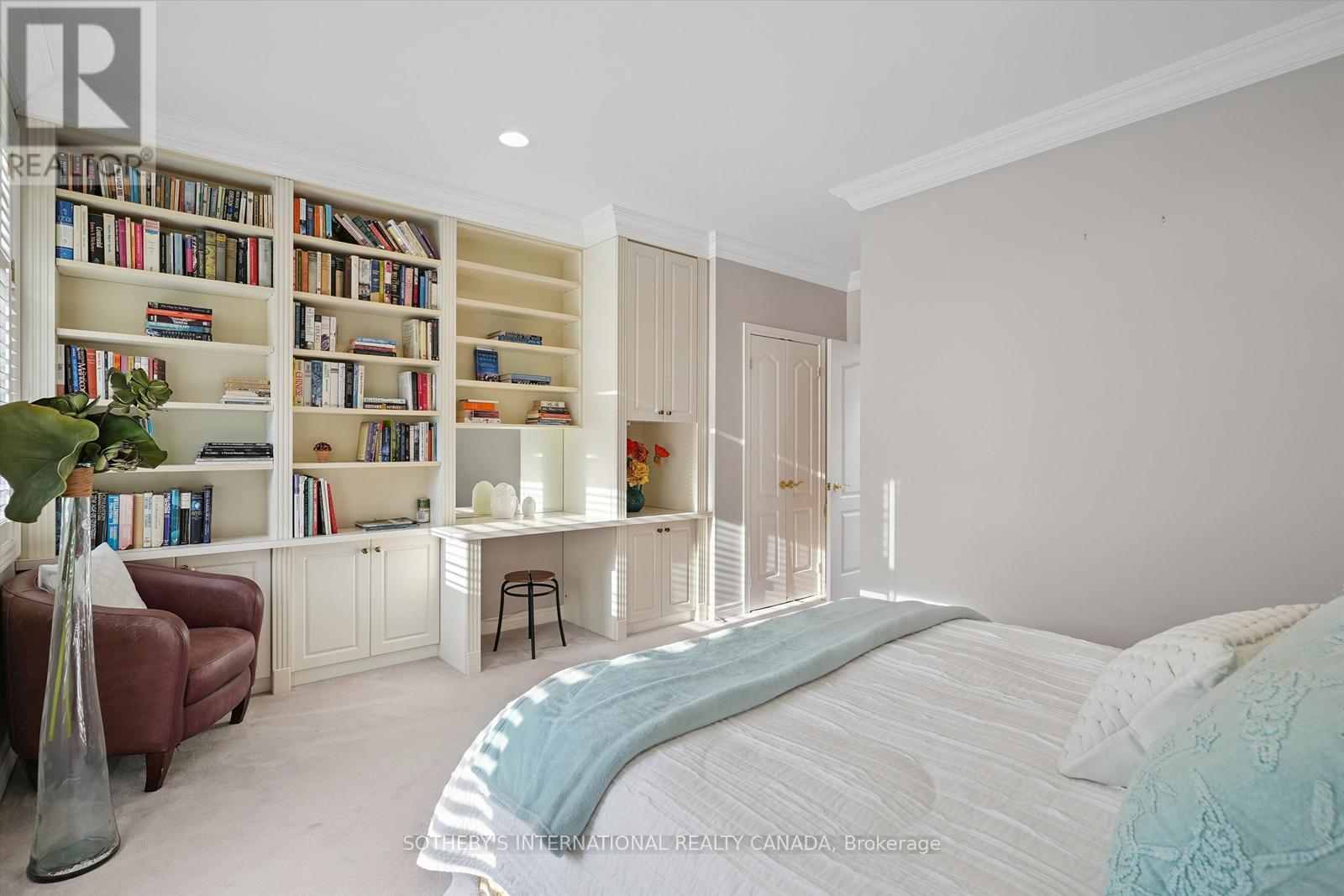 4 - 260 Russell Hill Road, Toronto, Ontario  M4V 2T2 - Photo 25 - C12446584
