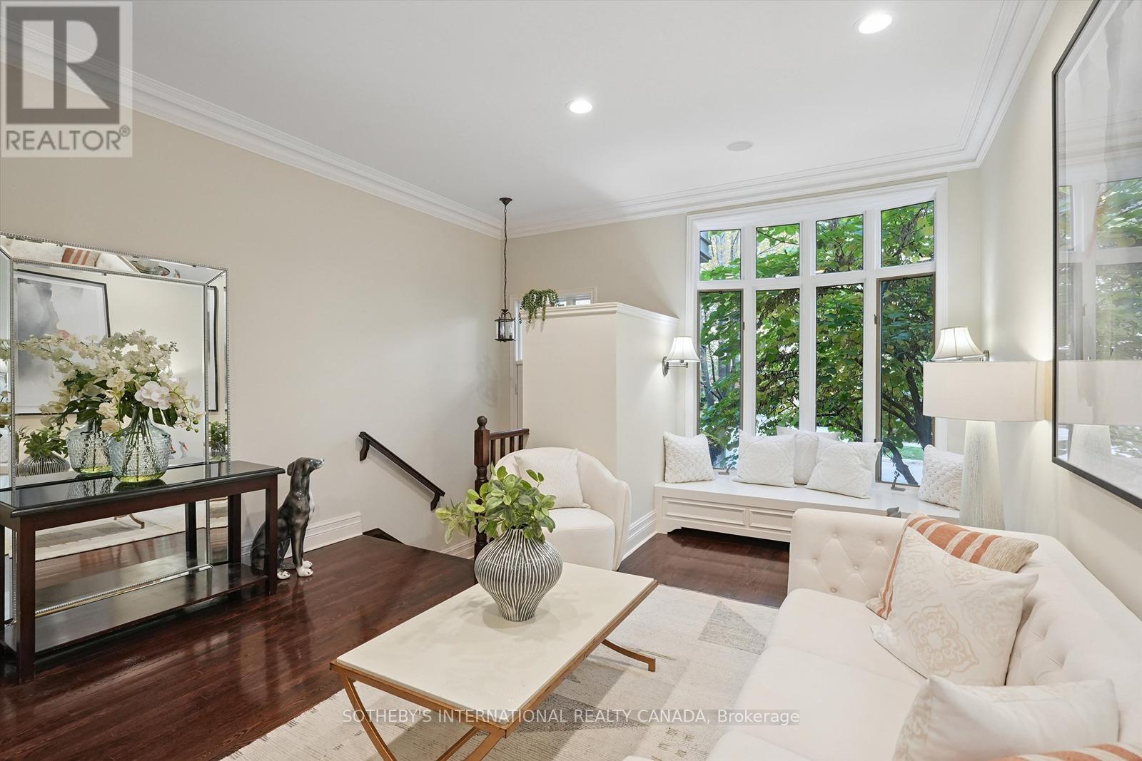 4 - 260 Russell Hill Road, Toronto, Ontario  M4V 2T2 - Photo 3 - C12446584