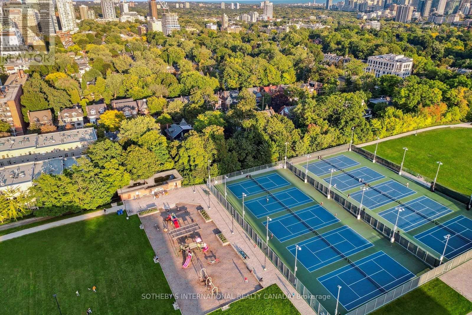 4 - 260 Russell Hill Road, Toronto, Ontario  M4V 2T2 - Photo 38 - C12446584