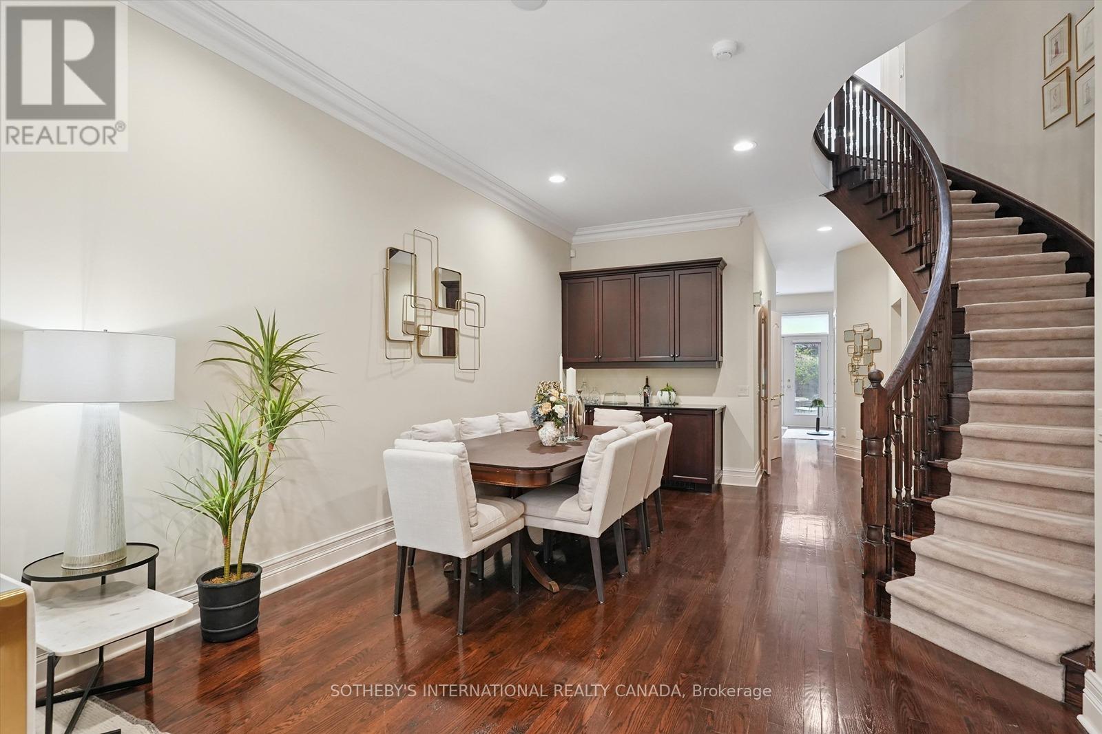 4 - 260 Russell Hill Road, Toronto, Ontario  M4V 2T2 - Photo 5 - C12446584
