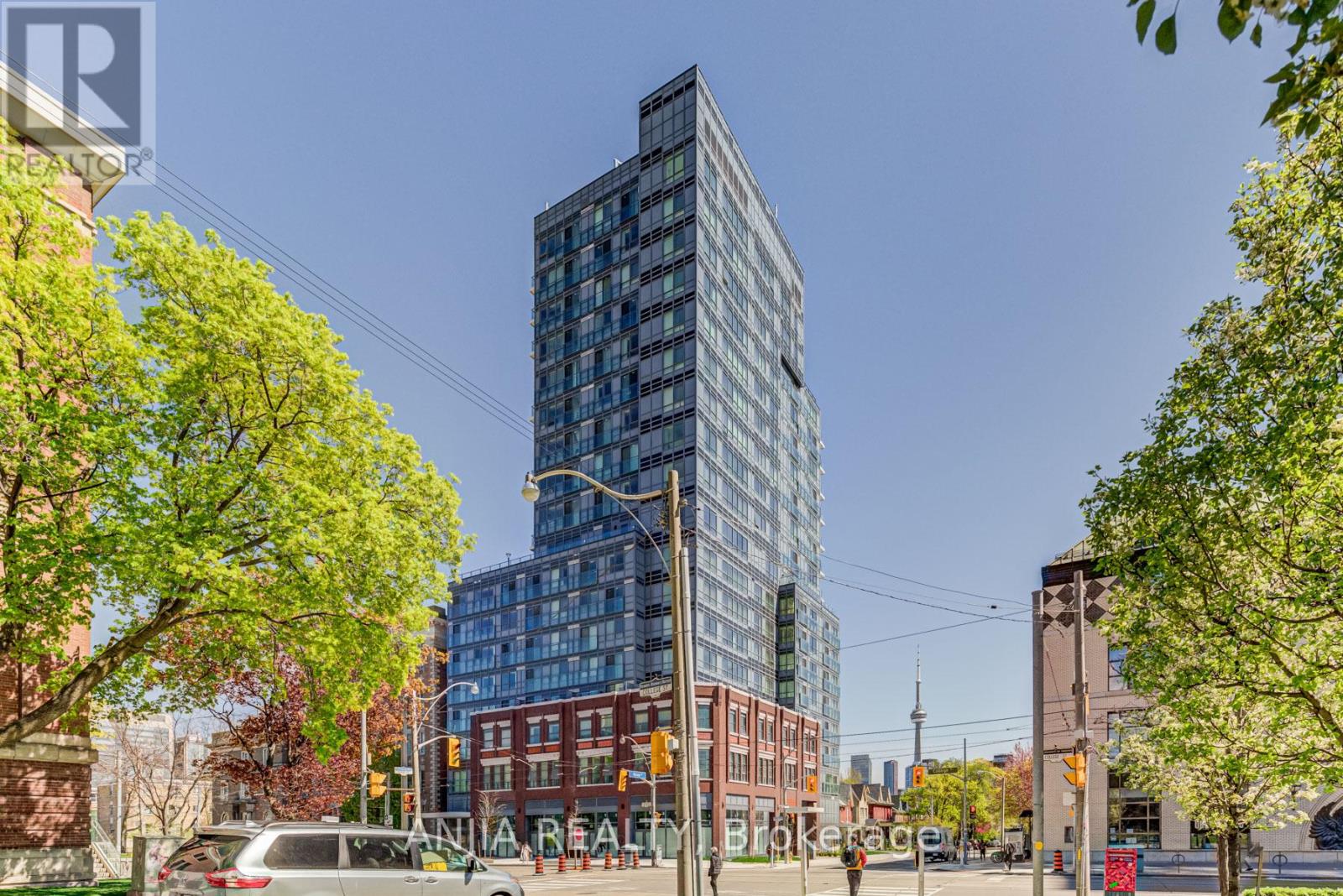 1106 - 181 HURON STREET, Toronto, Ontario