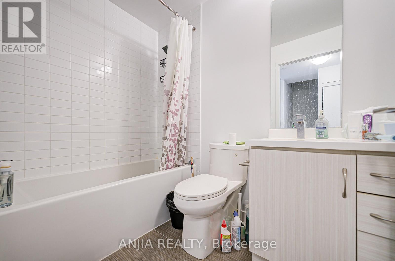 1106 - 181 Huron Street, Toronto, Ontario  M5T 0C1 - Photo 13 - C12446606