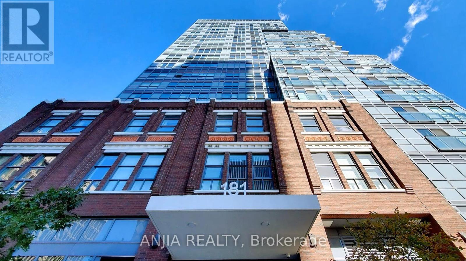 1106 - 181 Huron Street, Toronto, Ontario  M5T 0C1 - Photo 3 - C12446606