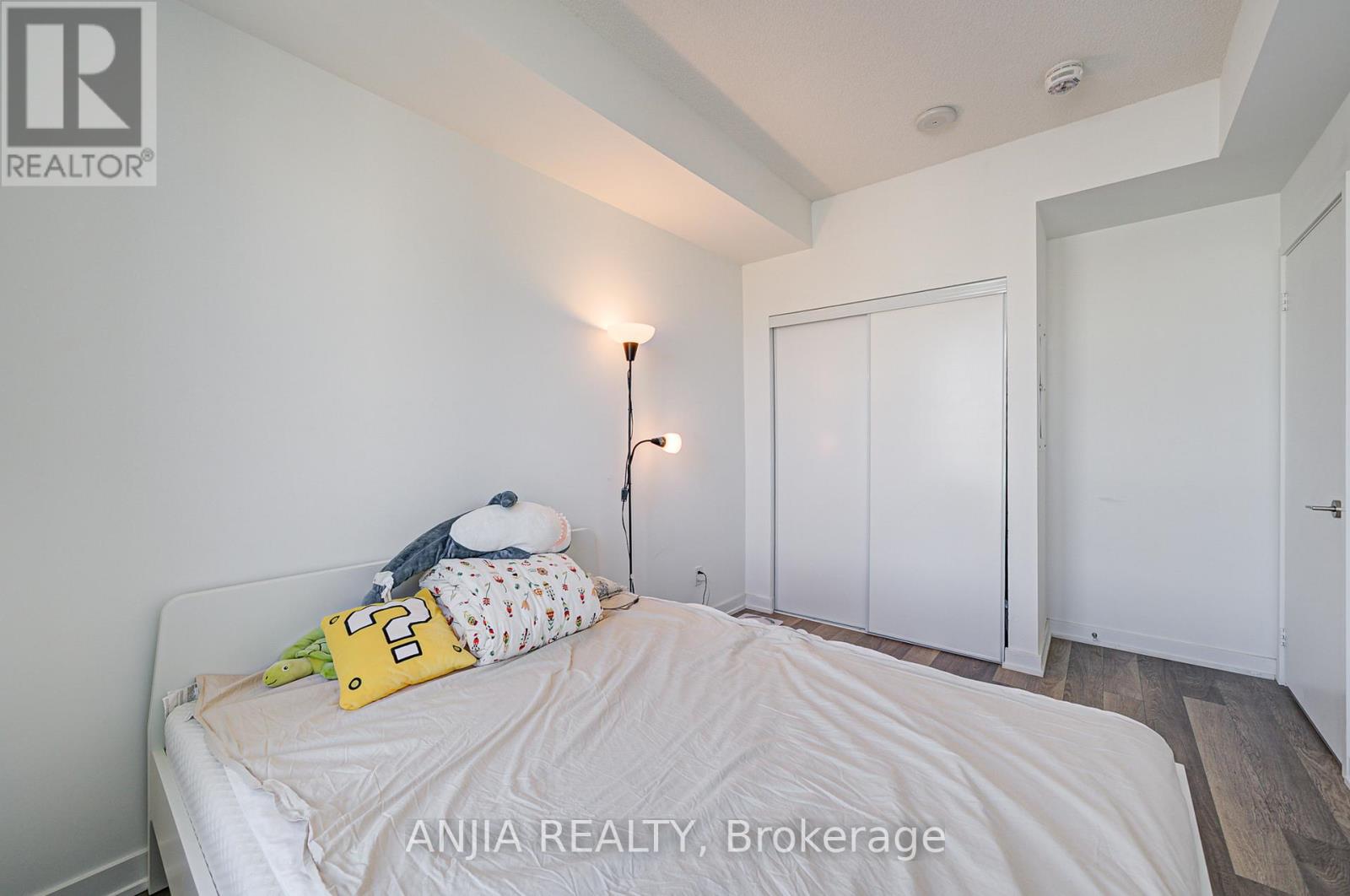 1106 - 181 Huron Street, Toronto, Ontario  M5T 0C1 - Photo 31 - C12446606