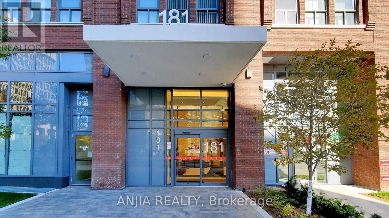 1106 - 181 Huron Street, Toronto, Ontario  M5T 0C1 - Photo 4 - C12446606