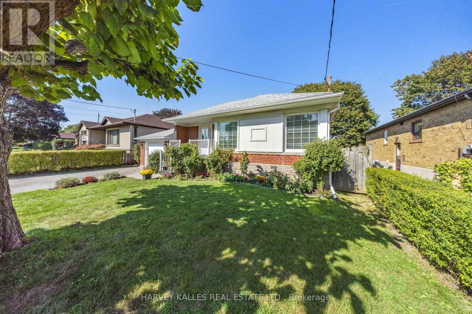82 Acton Avenue, Toronto, Ontario  M3H 4H1 - Photo 2 - C12446620