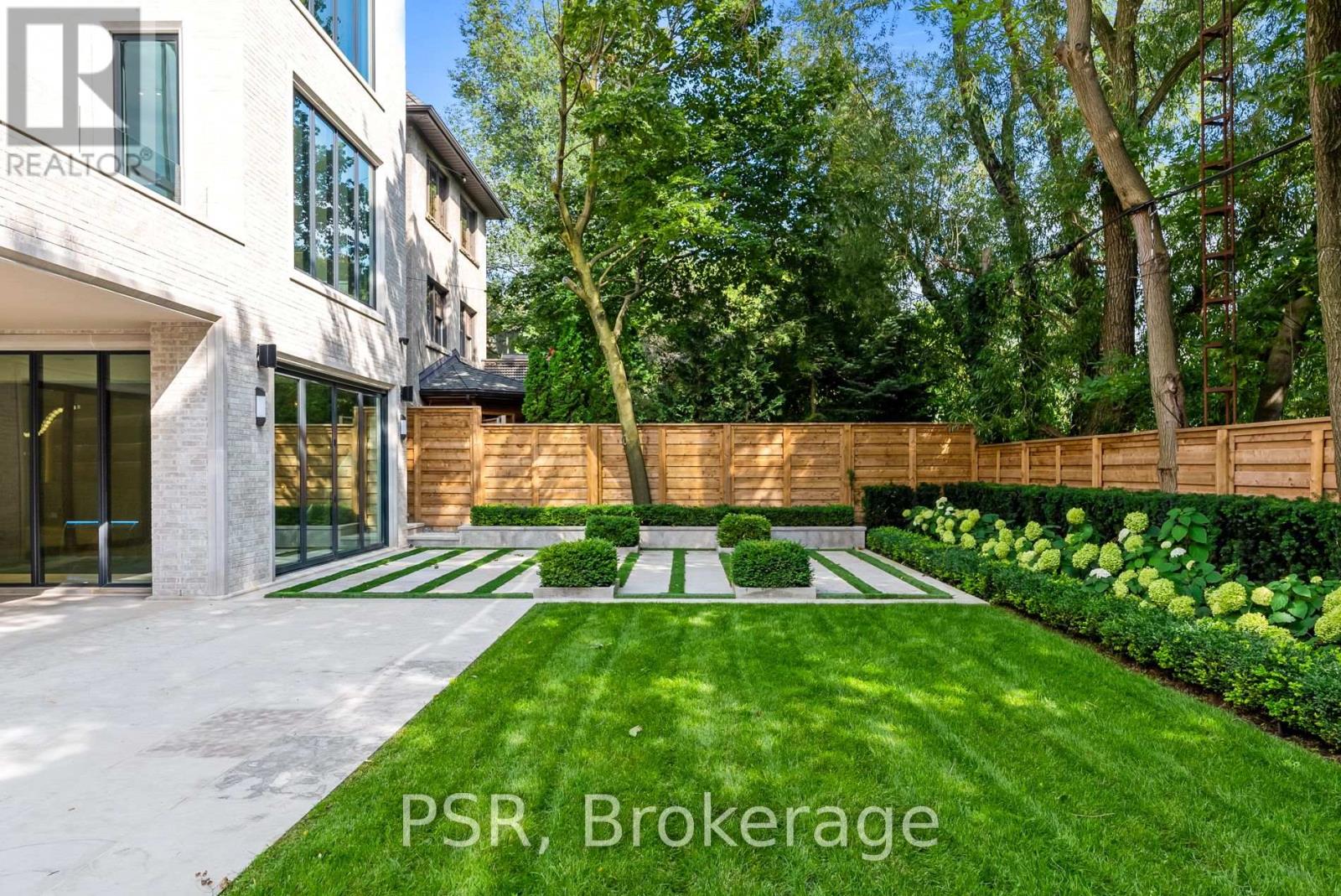 84 Old Forest Hill Road, Toronto (Forest Hill South), Ontario  M5P 2R5 - Photo 23 - C12446646