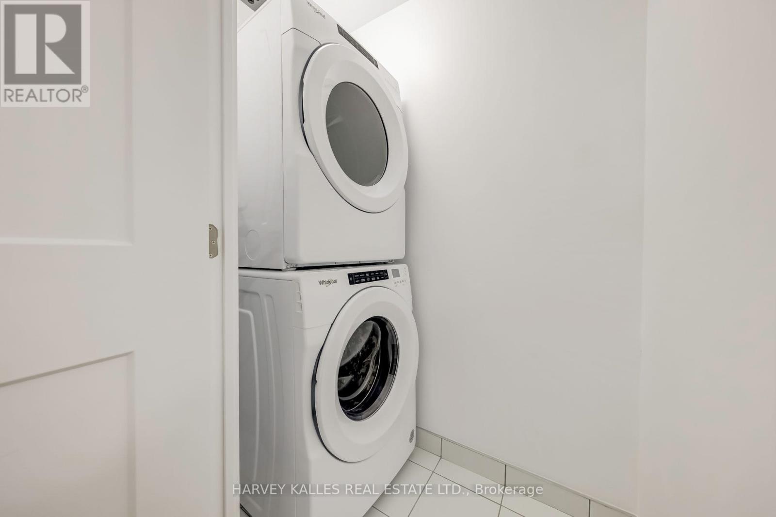 2407 - 25 Holly Street, Toronto (Mount Pleasant West), Ontario  M4S 0E3 - Photo 23 - C12446677