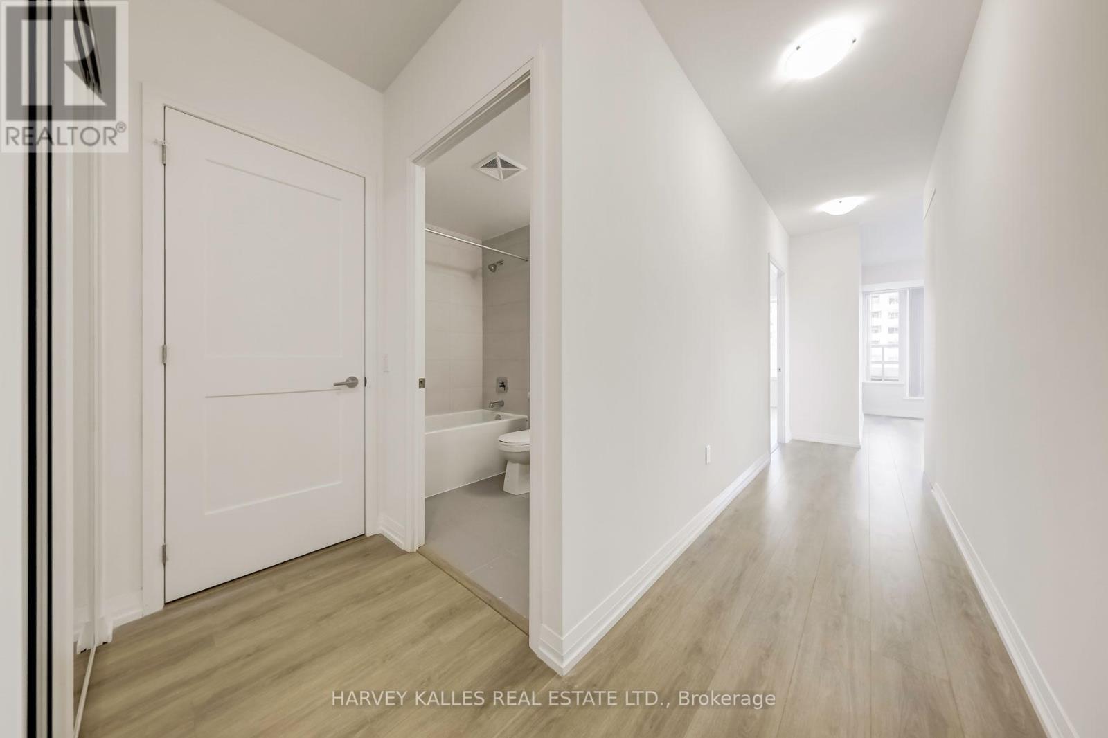 2407 - 25 Holly Street, Toronto (Mount Pleasant West), Ontario  M4S 0E3 - Photo 5 - C12446677