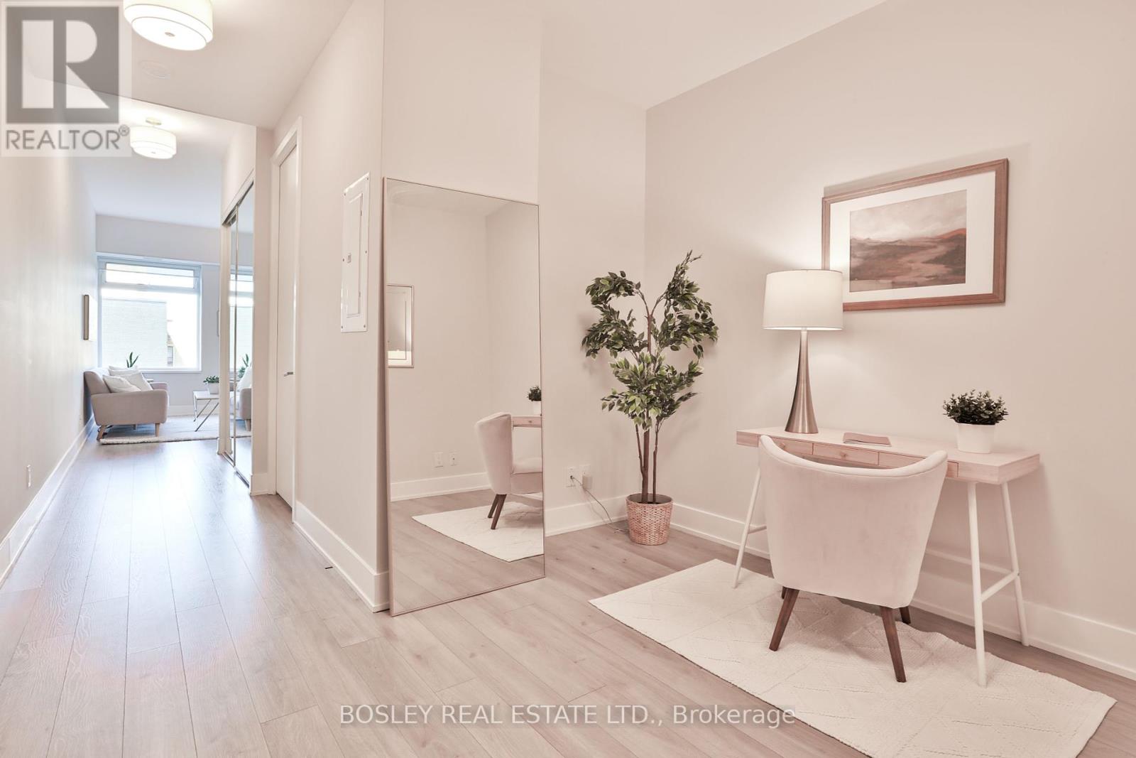 628 - 111 St. Clair Avenue W, Toronto (Yonge-St. Clair), Ontario  M4V 1N5 - Photo 1 - C12446684