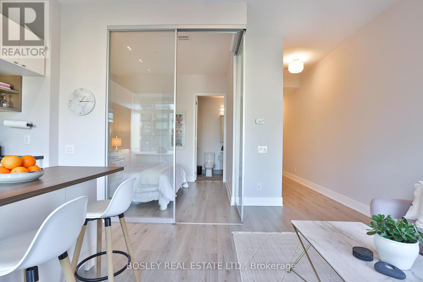 628 - 111 St. Clair Avenue W, Toronto (Yonge-St. Clair), Ontario  M4V 1N5 - Photo 17 - C12446684