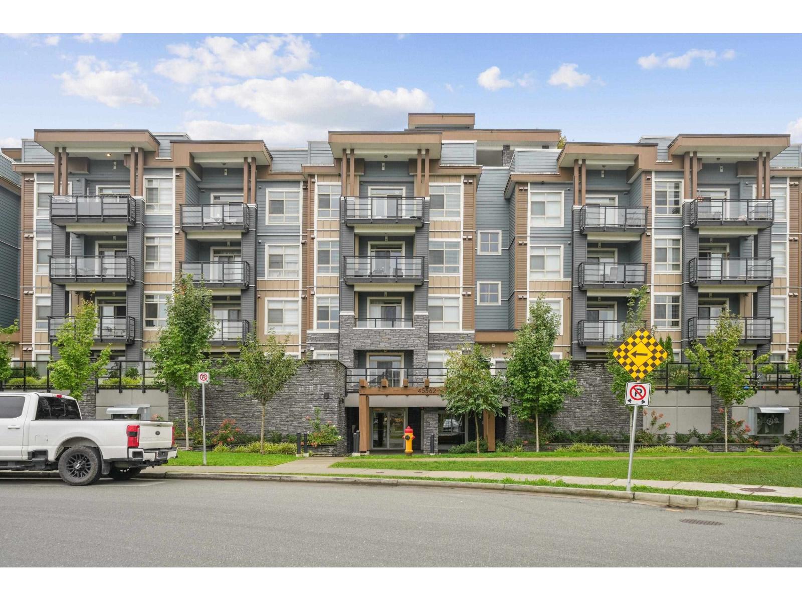 206 45562 AIRPORT ROAD|Chilliwack Proper South, Chilliwack, British Columbia