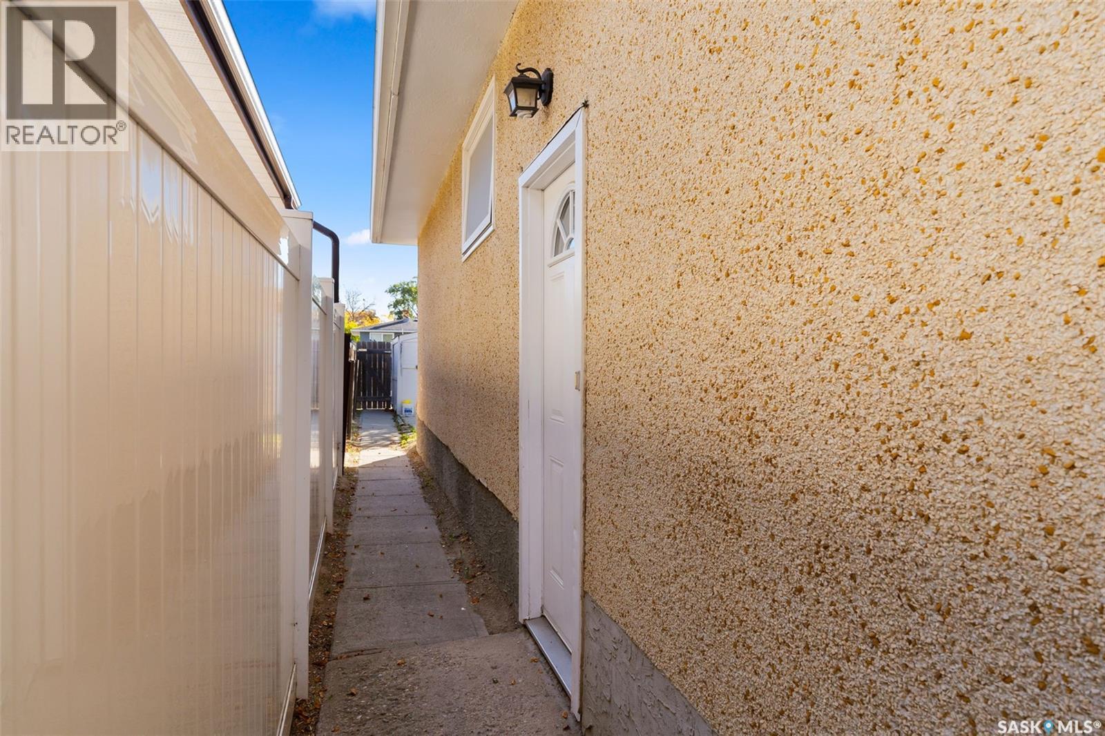 1435 Rupert Street, Regina, Saskatchewan  S4N 1V9 - Photo 24 - SK020171