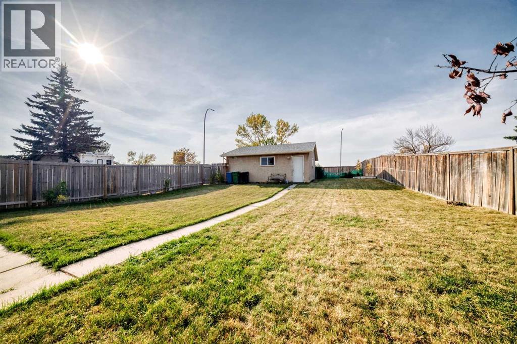147 Castledale Way Ne, Calgary, Alberta  T3N 1B7 - Photo 21 - A2260715
