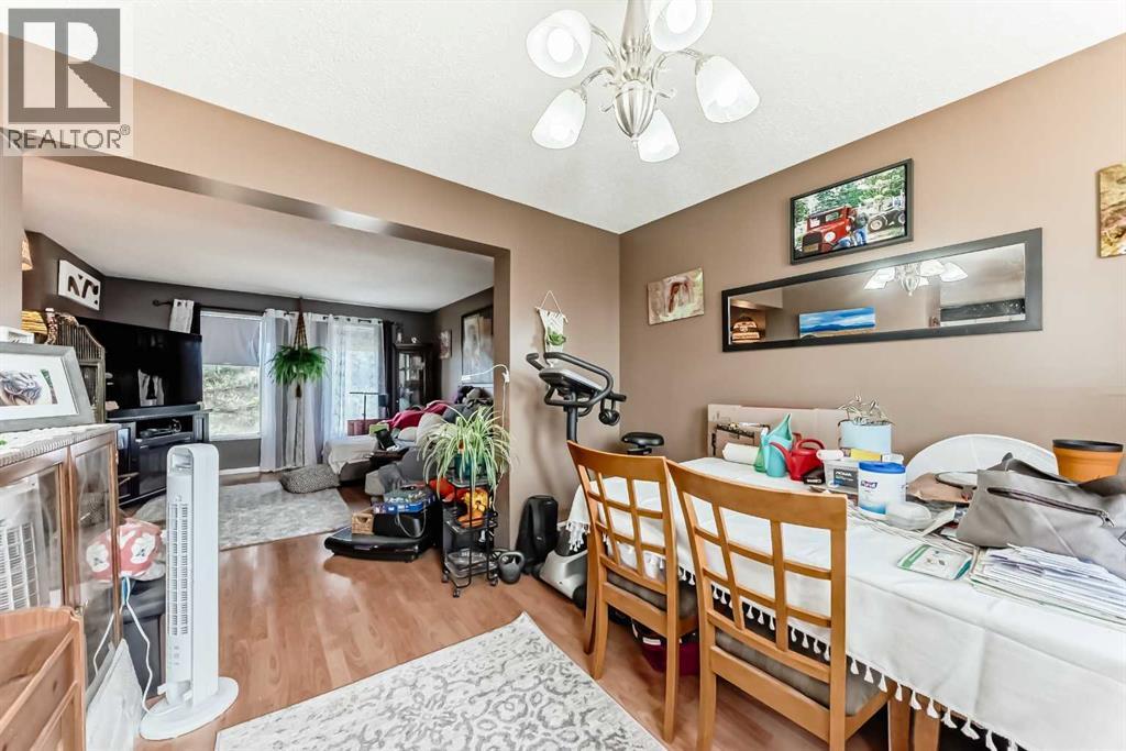 147 Castledale Way Ne, Calgary, Alberta  T3N 1B7 - Photo 8 - A2260715