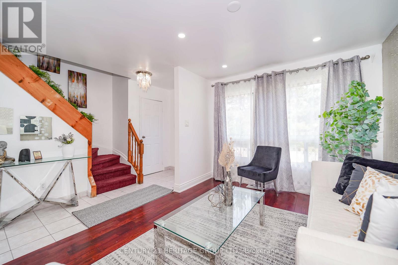 176 - 90 Wingarden Court, Toronto, Ontario  M1B 2K3 - Photo 4 - E12446560