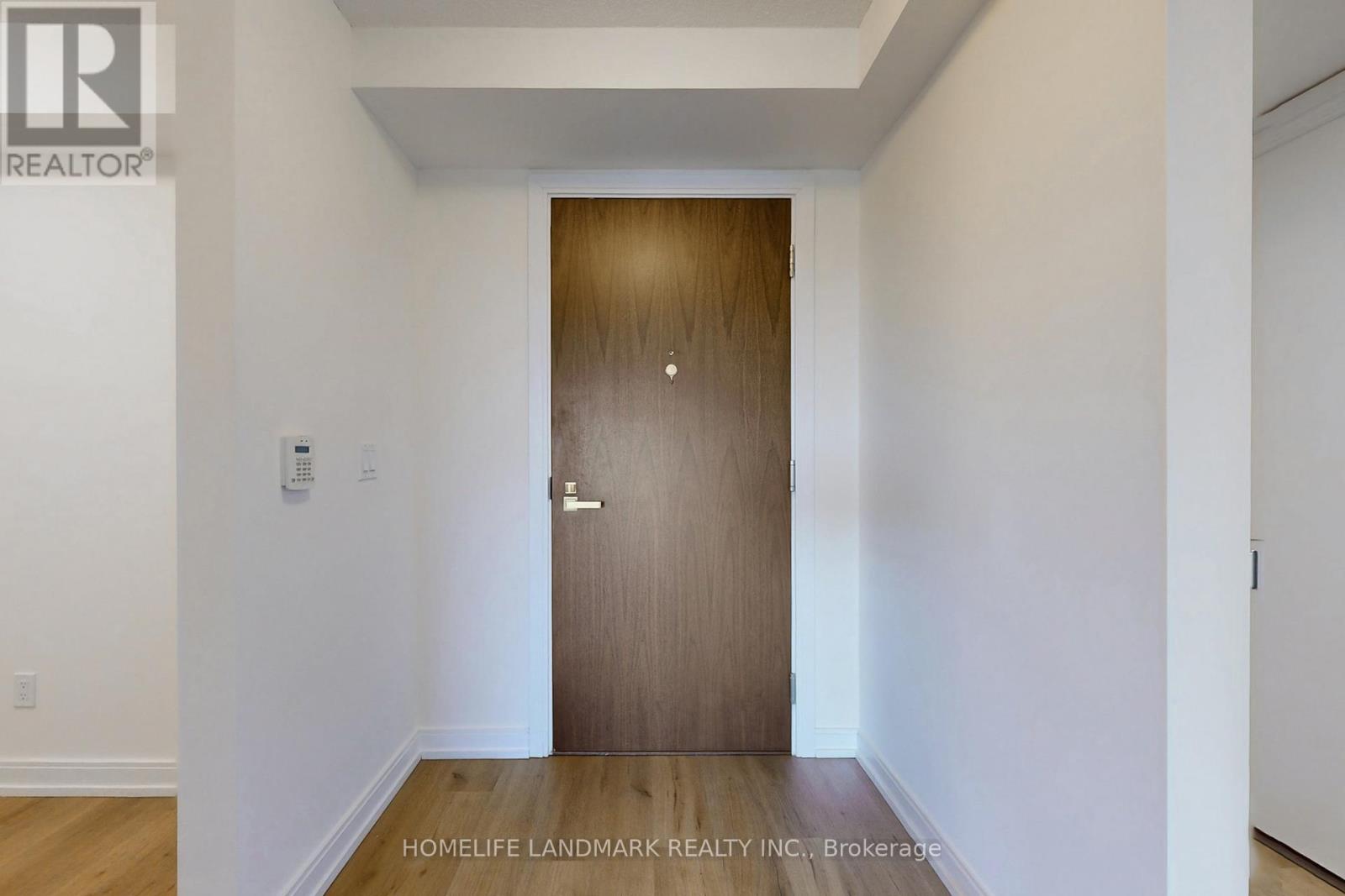 2106 - 255 Village Green Square, Toronto (Agincourt South-Malvern West), Ontario  M1S 0L7 - Photo 27 - E12446589