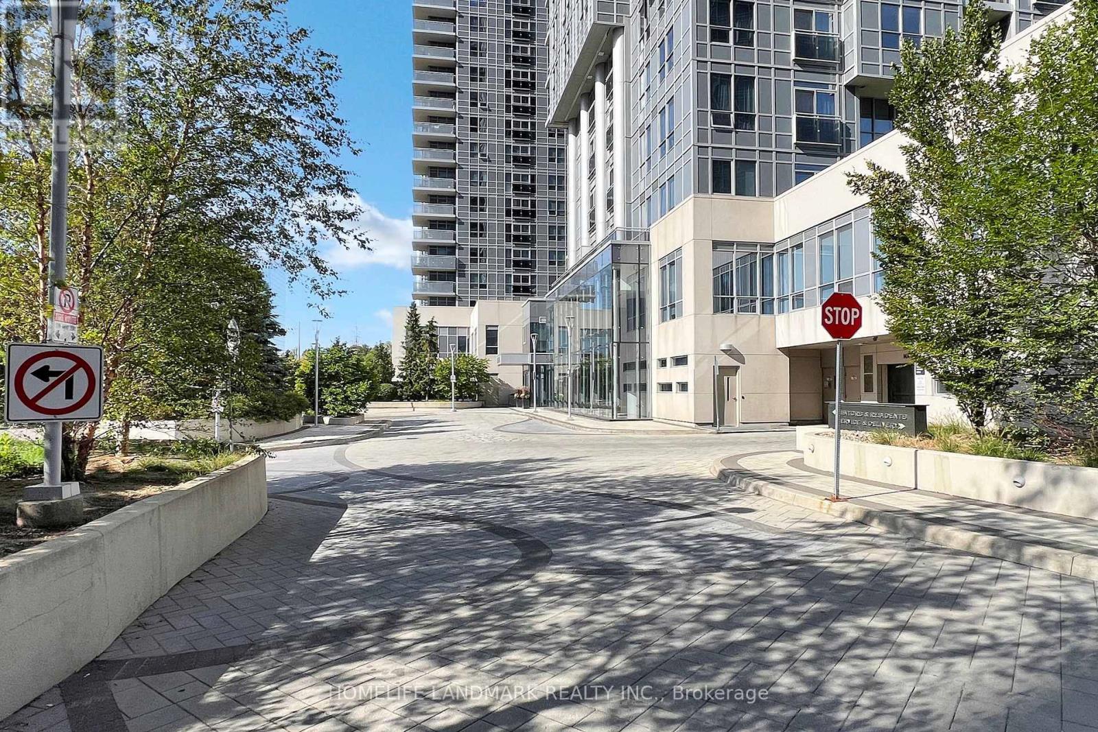 2106 - 255 Village Green Square, Toronto (Agincourt South-Malvern West), Ontario  M1S 0L7 - Photo 3 - E12446589