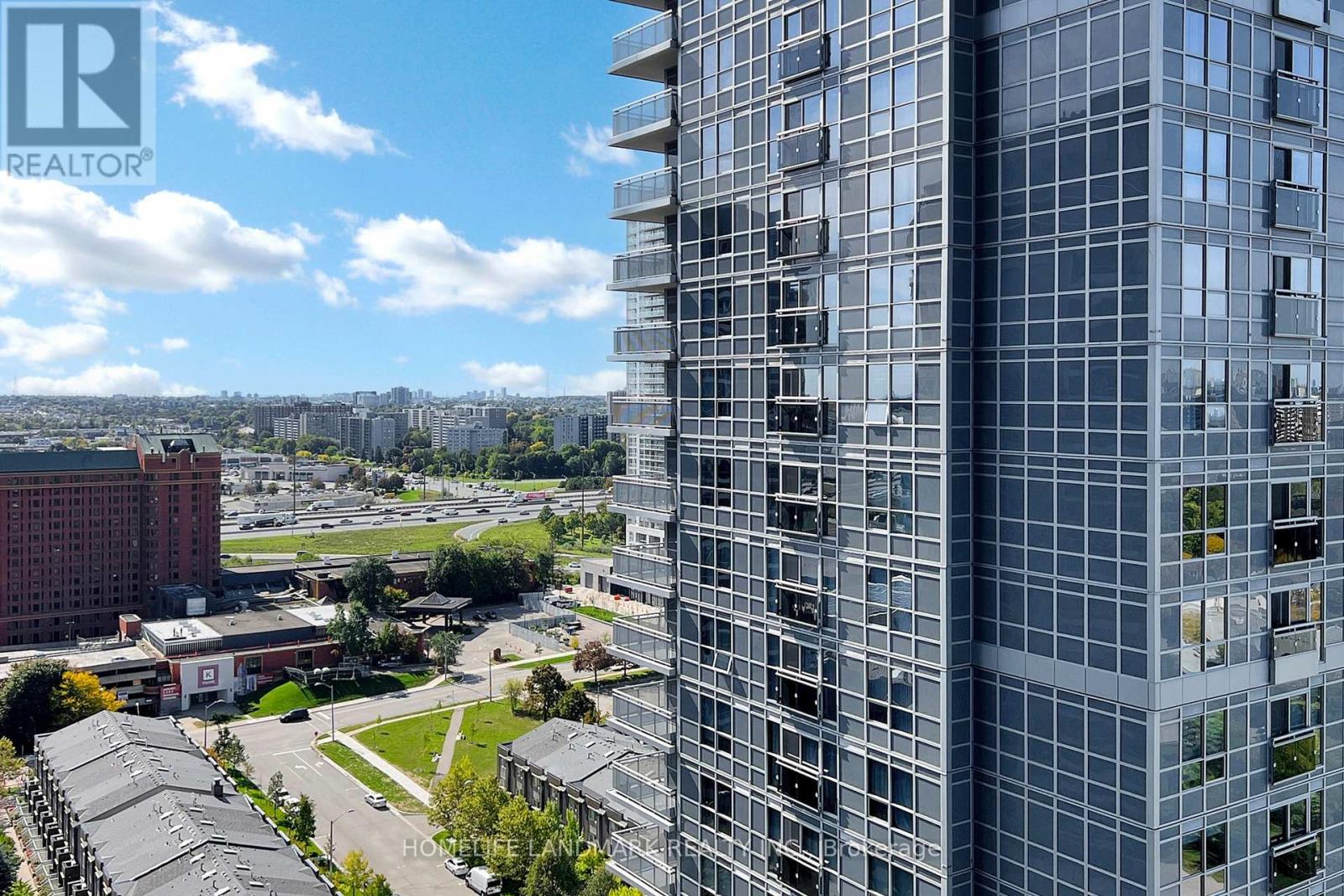 2106 - 255 Village Green Square, Toronto (Agincourt South-Malvern West), Ontario  M1S 0L7 - Photo 31 - E12446589