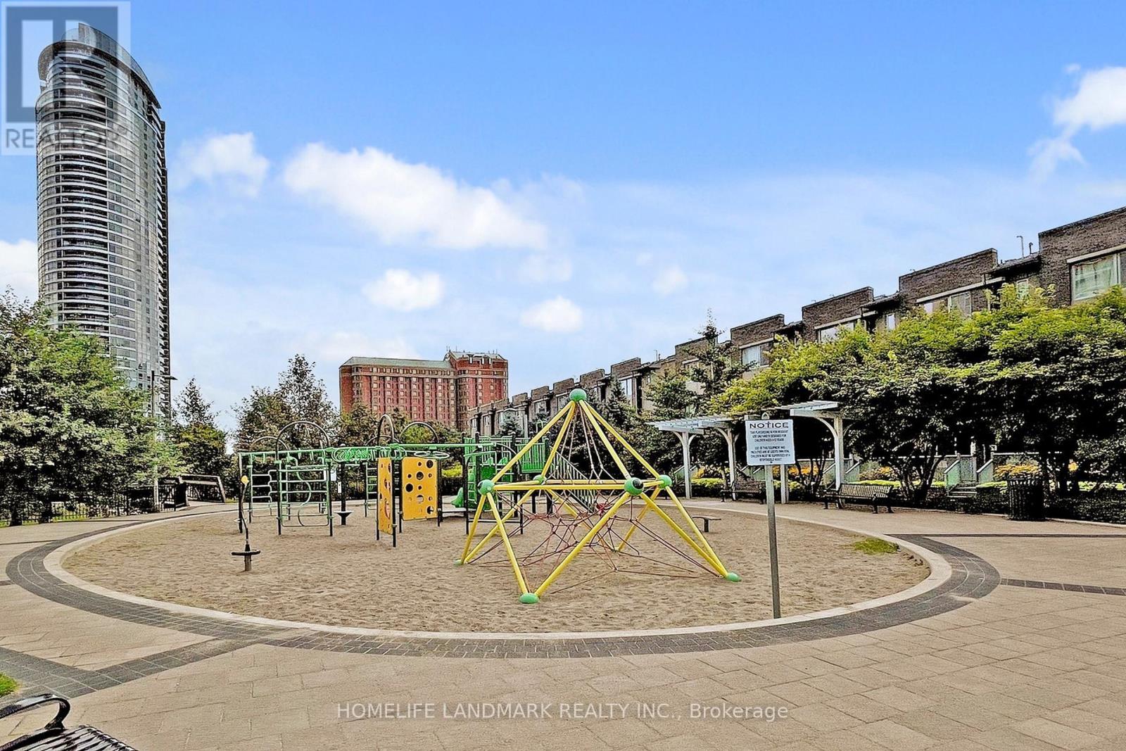 2106 - 255 Village Green Square, Toronto (Agincourt South-Malvern West), Ontario  M1S 0L7 - Photo 49 - E12446589