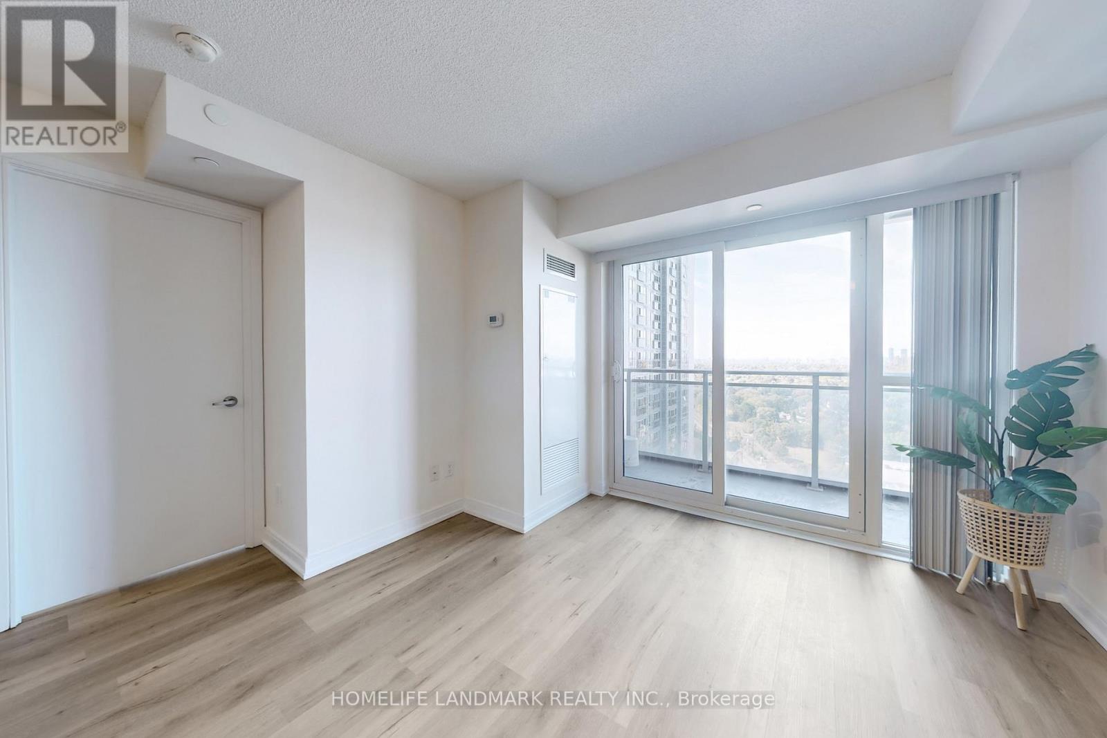 2106 - 255 Village Green Square, Toronto (Agincourt South-Malvern West), Ontario  M1S 0L7 - Photo 7 - E12446589
