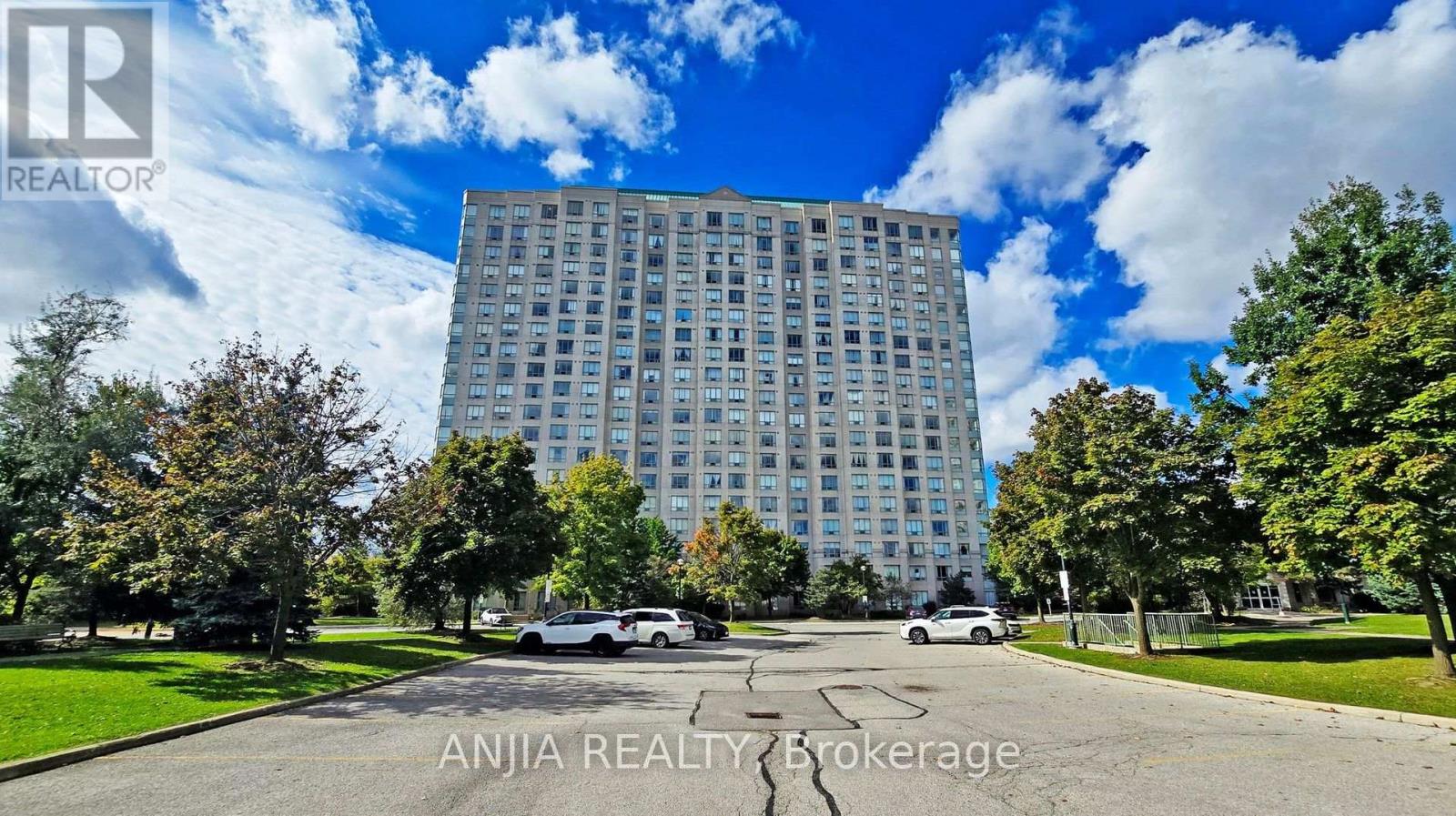 1705 - 2627 Mccowan Road, Toronto (Agincourt North), Ontario  M1S 5T1 - Photo 2 - E12446595