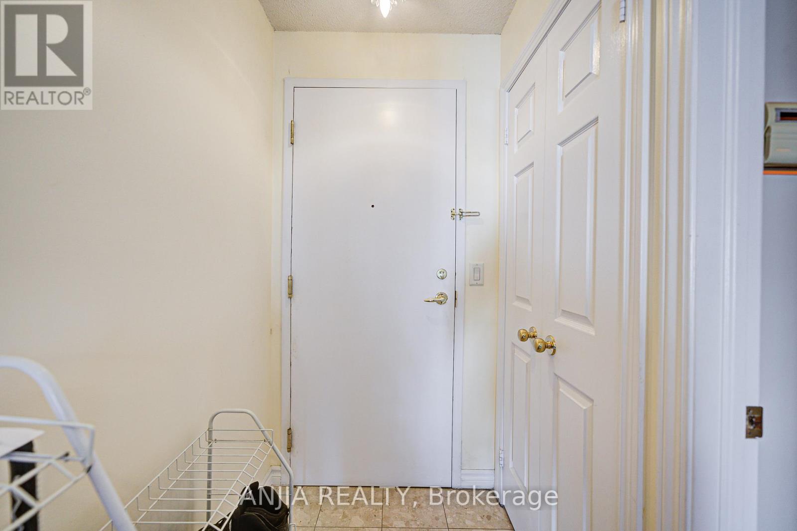 1705 - 2627 Mccowan Road, Toronto (Agincourt North), Ontario  M1S 5T1 - Photo 5 - E12446595