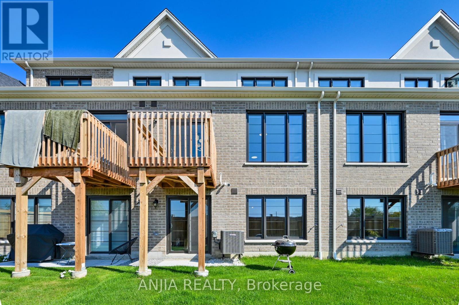 16 Velvet Drive, Whitby, Ontario  L1P 0P6 - Photo 47 - E12446635